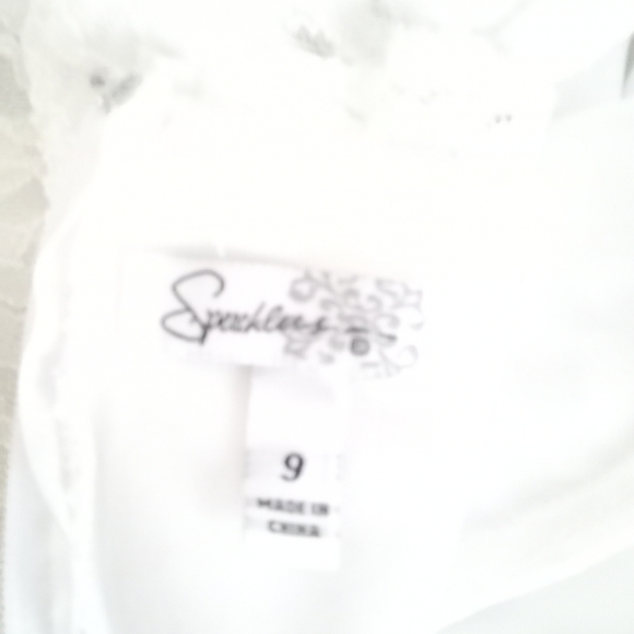 SPEECHLESS Iridescent White Lace w/1 Shoulder & Bead Work Around Wa… - Picture 15 of 15